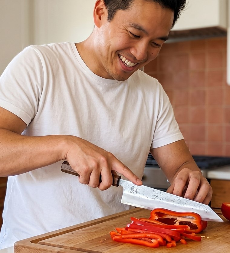Customer with Osantoku knife